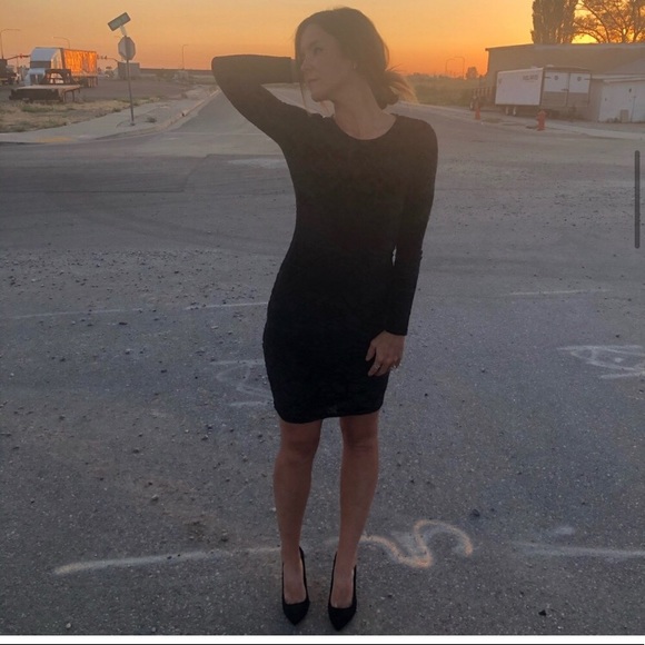 🖤NWT Black Velvet Dress - Picture 2 of 11